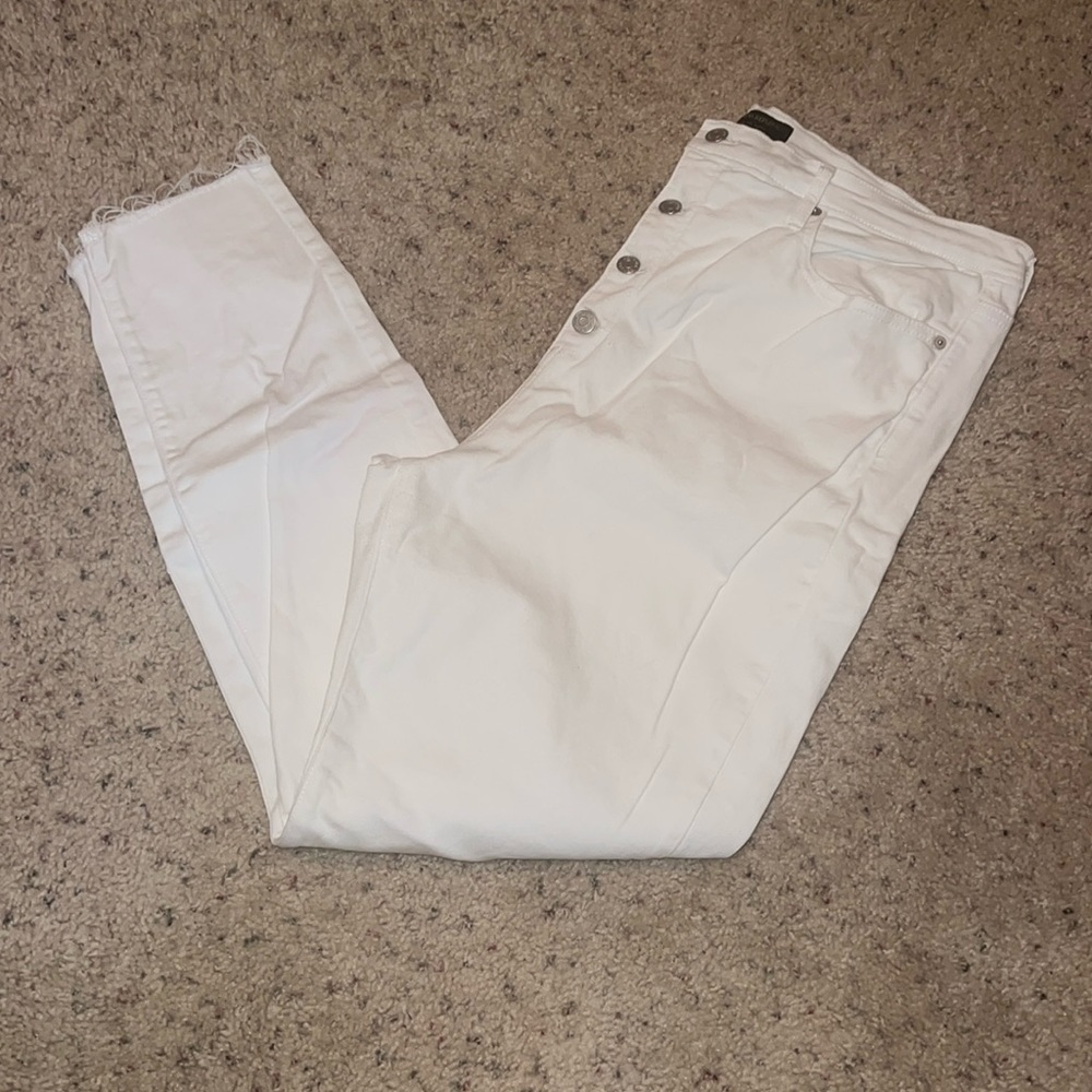 Banana Republic high rise skinny white jeans raw hem size 34 / 18